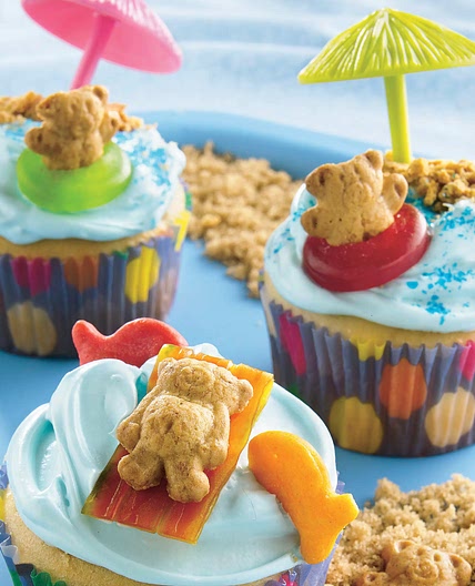 Teddy-at-the-Beach Cupcakes