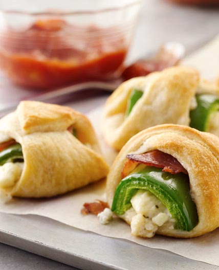 Crescent Jalapeño Poppers