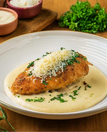 Hähnchenbrust in einer Knoblauch Parmesan Sauce