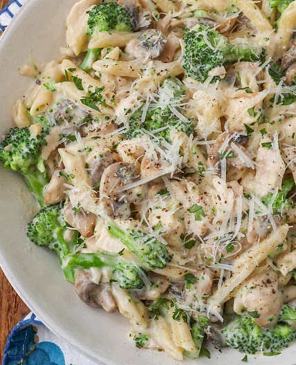 LONG - 🦐, 🥦, and 🍄‍🟫 pasta (770 cal.)