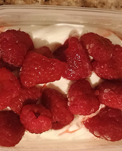 Yogurt & Berries