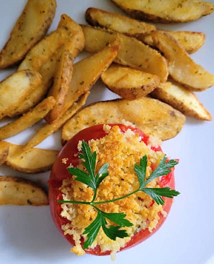Cottage Cheese Stuffed Tomatoes