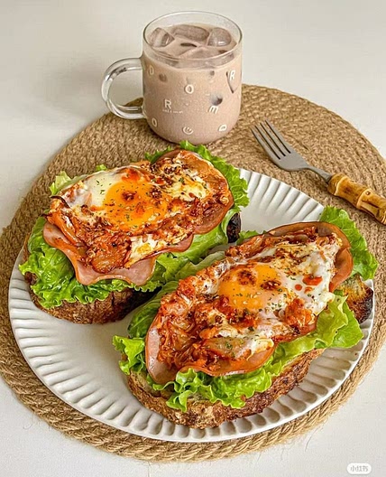 🥪 Sanduíche aberto nutritivo