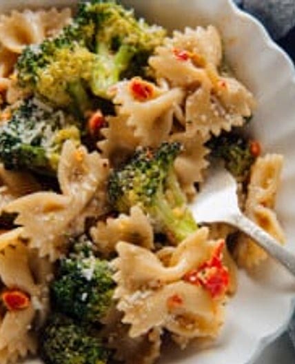 Sun-Dried Tomato Pasta with Broccoli