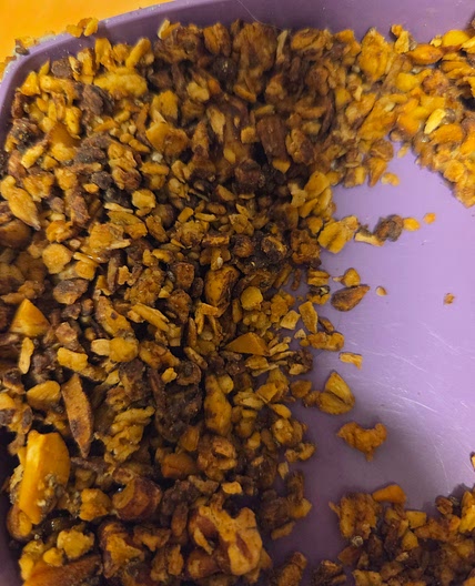 Granola med nøtter og sjokolade