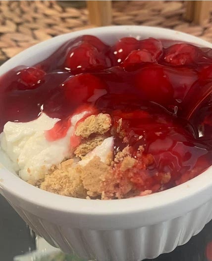 High Protein fluffy cheesecake yogurt