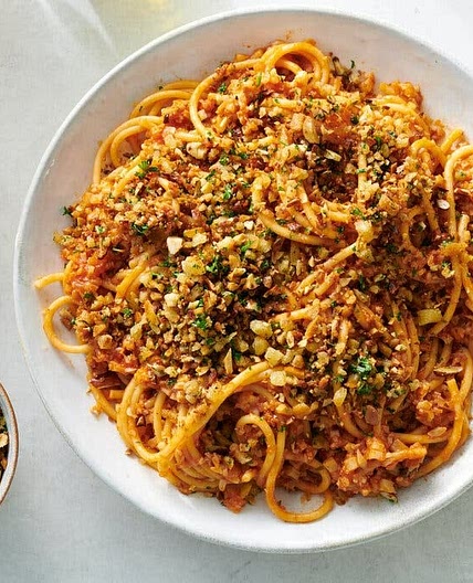 Healthy Cauliflower Pasta With Anchovies and Breadcrumbs