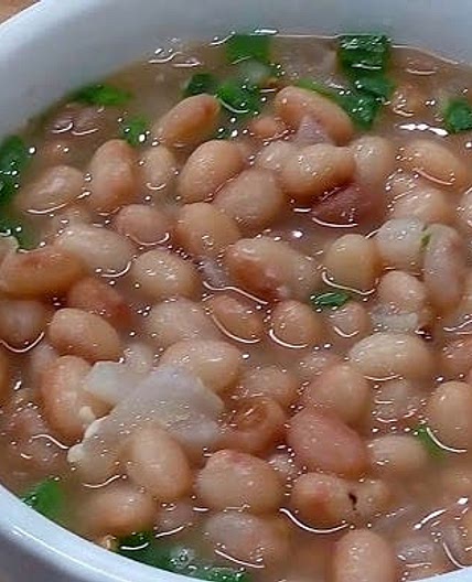 Simple Brazilian Carioca Beans