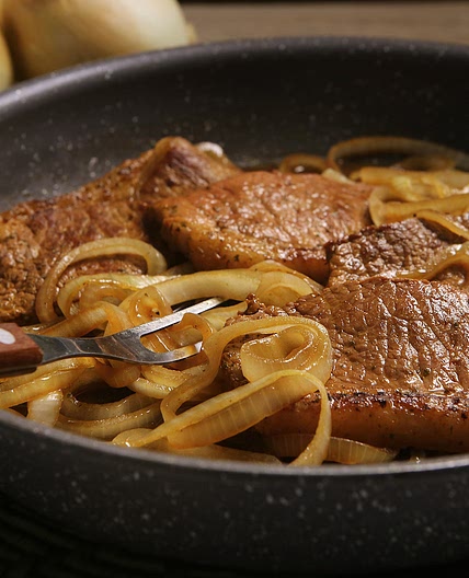 Bife acebolado simplificado