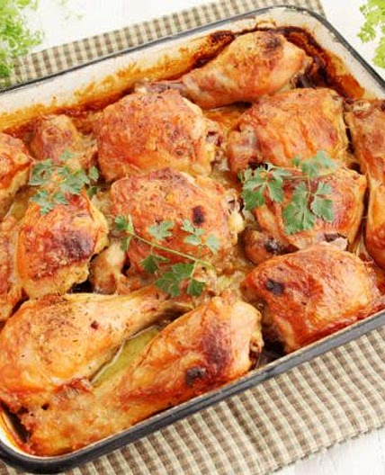 Sobrecoxa de frango no forno
