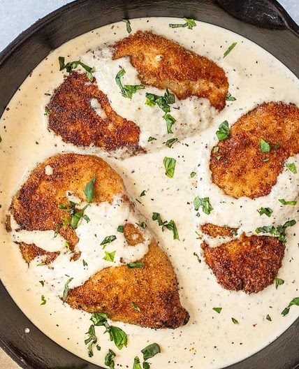 Pan Fried Chicken (with Cream Sauce)