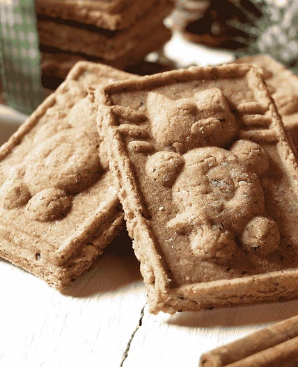 Paprenjaci (Spiced Honey Cookies)