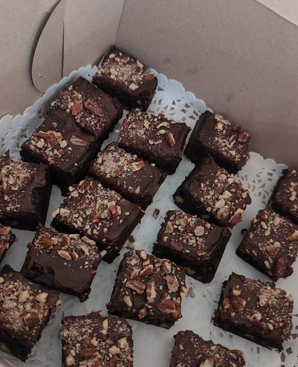 Pecan Brownies with Chocolate Ganache