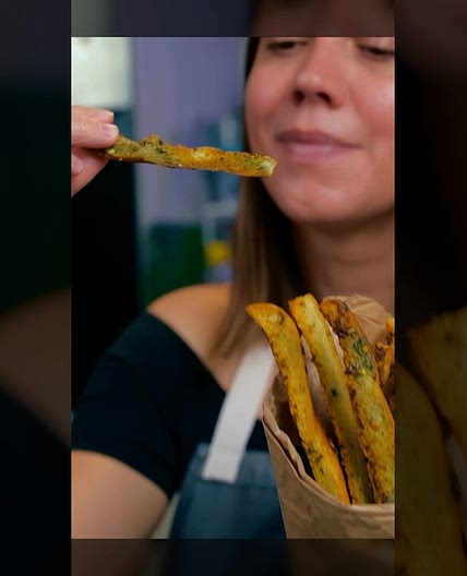 Crispy Garlic Crouton Sticks