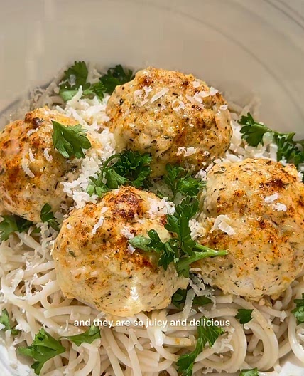 Lemon garlic cottage cheese meatballs