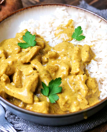 Curry-Geschnetzeltes mit Reis