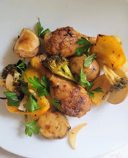 Chicken Drumstick Tray Bake