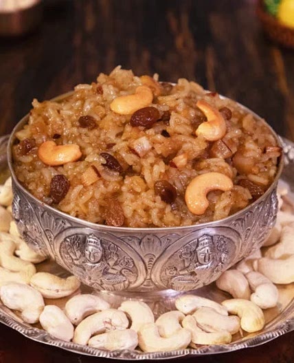 Sweet Pongal (Sakkarai Pongal/Chakkarai Pongal)