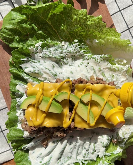 Easy Avocado and Beef Sandwich