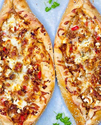 Pide - Turkish Flat Bread / Pizza