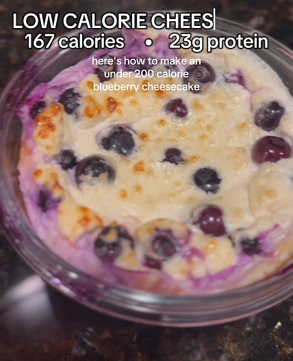 LOW CALORIE LEMON BLUEBERRY CHEESECAKE