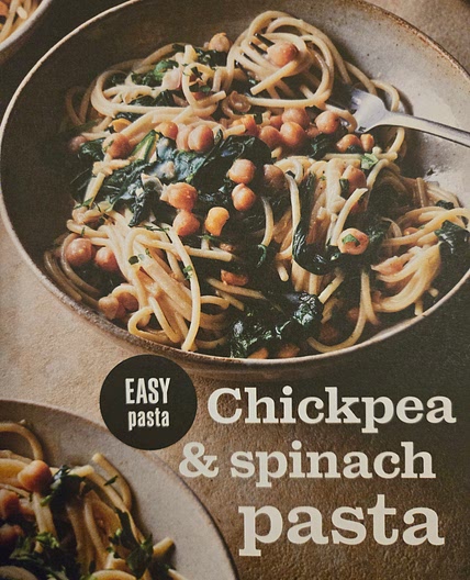 Chickpea and spinach pasta
