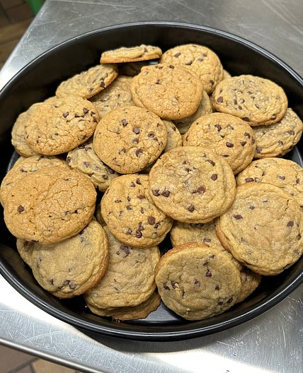 bakery chocolate chip cookies