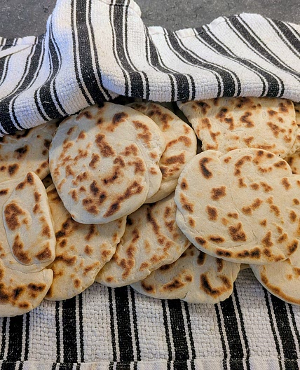 Soft & Fluffy flatbreads (no yeast)