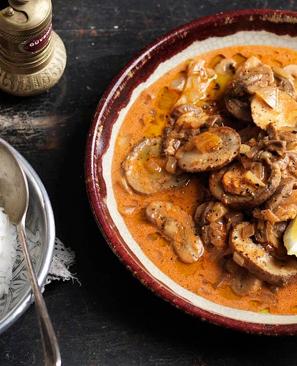 Easy mushroom stroganoff