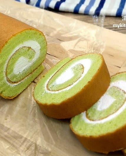 Pandan Swiss Roll