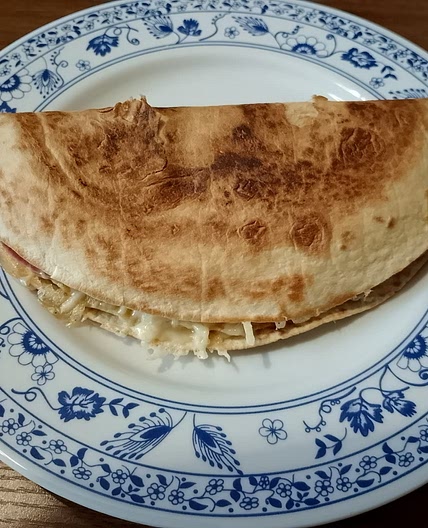 Omelette wrap épinards