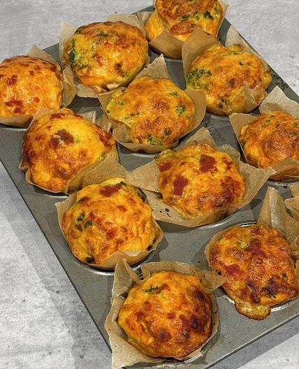 Garlic Butter Pizza Cupcakes: Easy Homemade Pizza Muffins