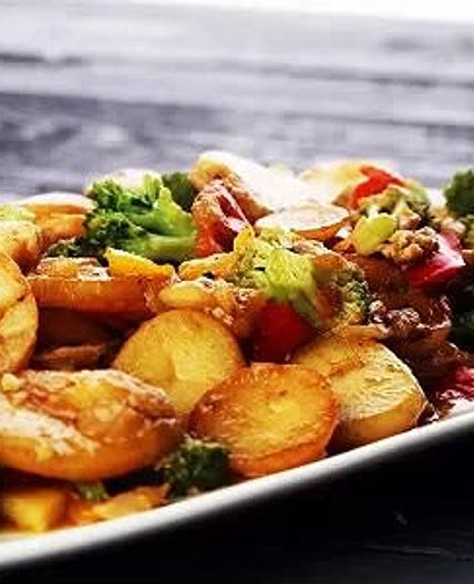 Poêlée brocolis et pomme de terre