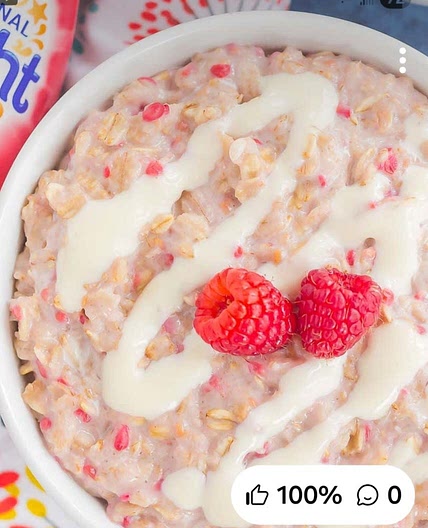 Raspberry Cheesecake Oatmeal Swirl
