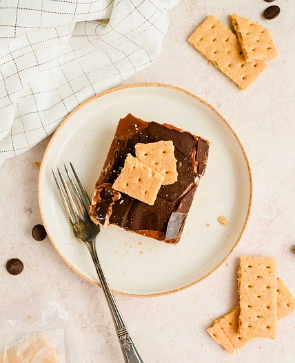 Eclair Icebox Cake