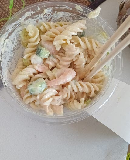 Shrimp pasta salad