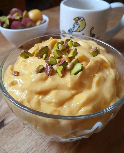 Vegan mango-turmeric ice cream