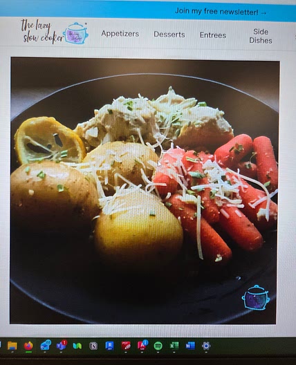 Slow Cooker Lemon Pepper Chicken with Potatoes