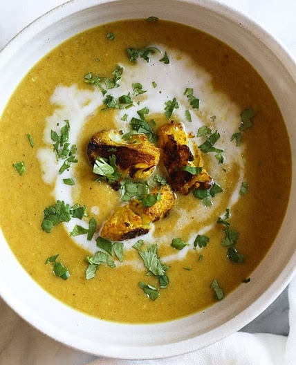 Turmeric Roasted Cauliflower Soup