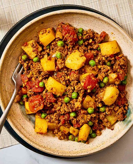 Keema Aloo (Ground Beef and Potatoes)