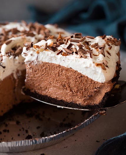 Easy Chocolate Mousse Pie