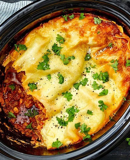Easy slow-cooker lasagne