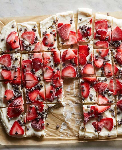 Strawberry-Chocolate Greek Yogurt Bark