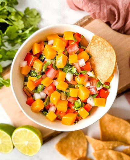 Easy Mango Pico de Gallo