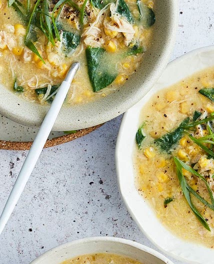 Slow cooker chicken & corn soup