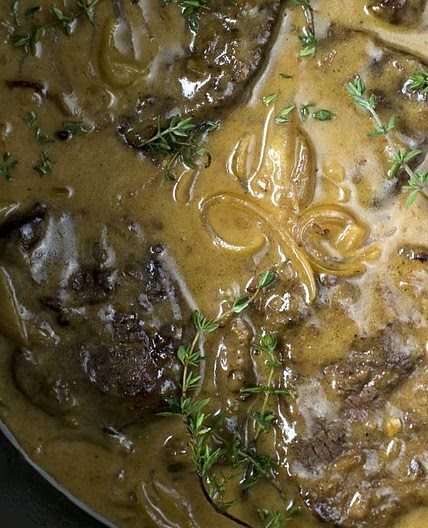 Best Slow cooker creamy French onion steak recipe