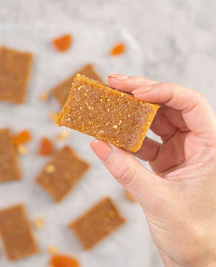 No-Bake Apricot Bars