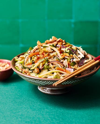 Malaysian chicken salad (Kerabu ayam)