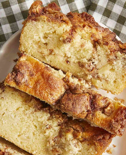 Apple Cinnamon Cake