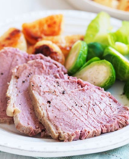 Slow-cooker corned beef recipe